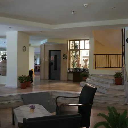 Apartmanhotel Sinem 3*
